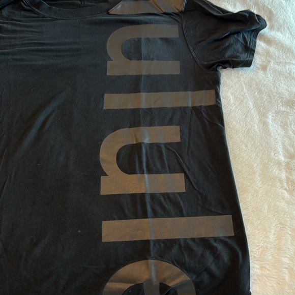 Lululemon oversize T-shirt, size 6 great condition in black - Picture 2 of 5